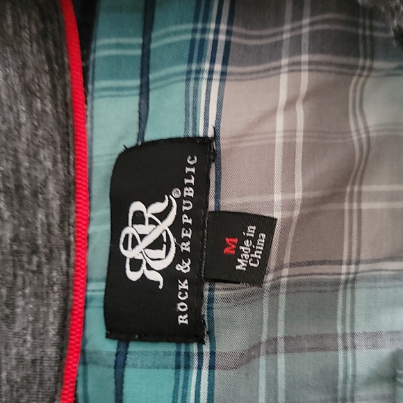 Rock & Replic short sleeve button down - Picture 4 of 4